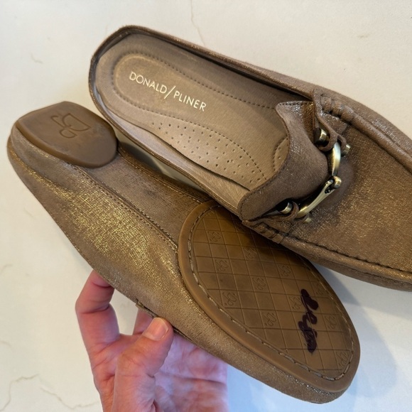 Donald Pliner Faye Light Bronze Distressed Metallic Bit Slide Mule / 7.5 - Picture 12 of 12